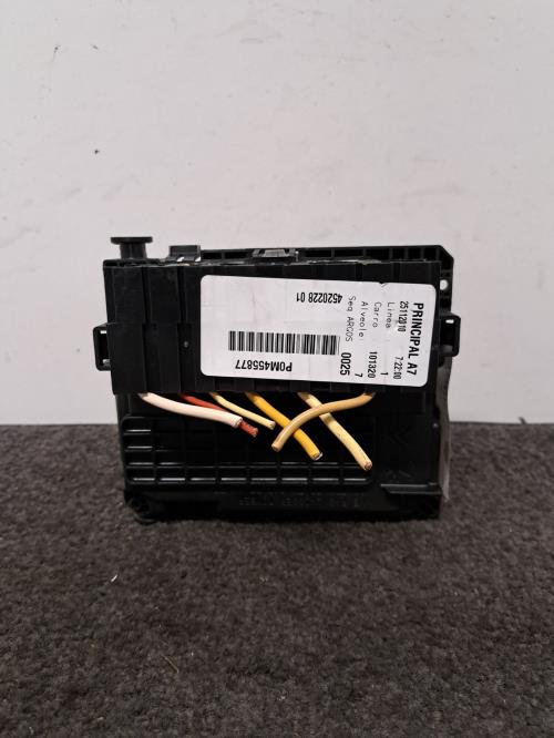 Image Porte fusible - PEUGEOT 207