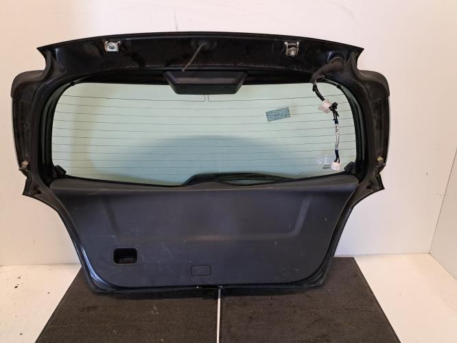 Image Malle/Hayon arriere - TOYOTA YARIS 2