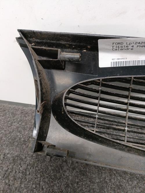 Image Calandre - FORD FIESTA 4