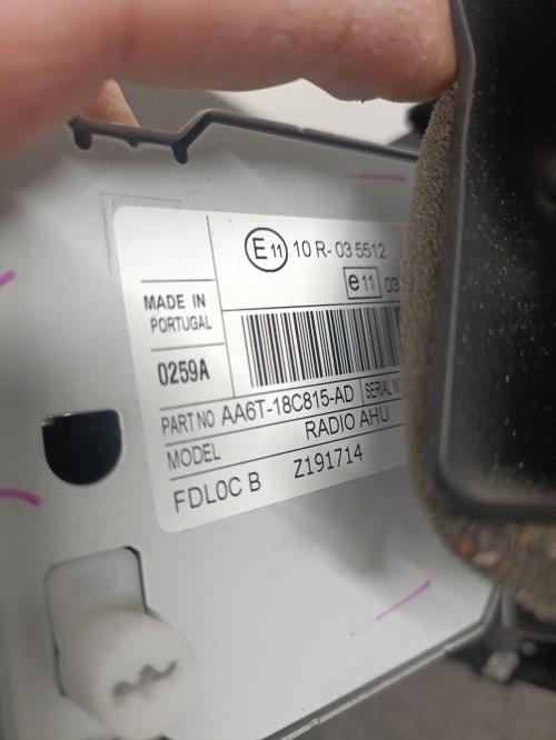 Image Autoradio d'origine - FORD FIESTA 6