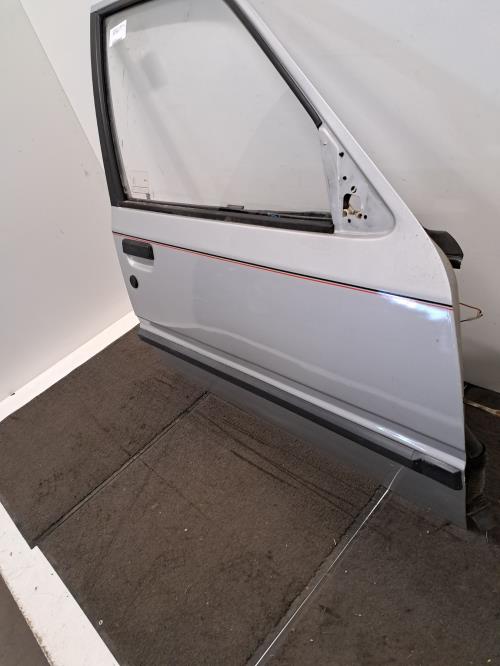 Image Porte avant droit - PEUGEOT 309