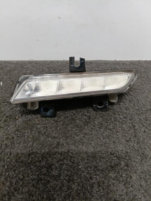Image Feu diurne avant gauche - RENAULT CLIO 4
