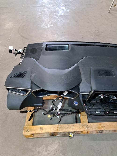 Image Planche de bord complete - TOYOTA COROLLA E21