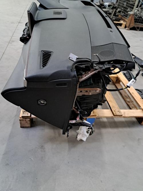 Image Planche de bord complete - TOYOTA COROLLA E21