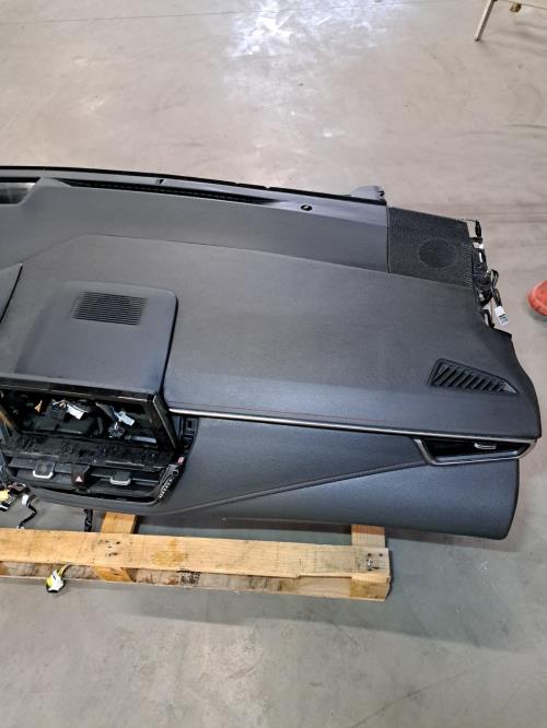 Image Planche de bord complete - TOYOTA COROLLA E21