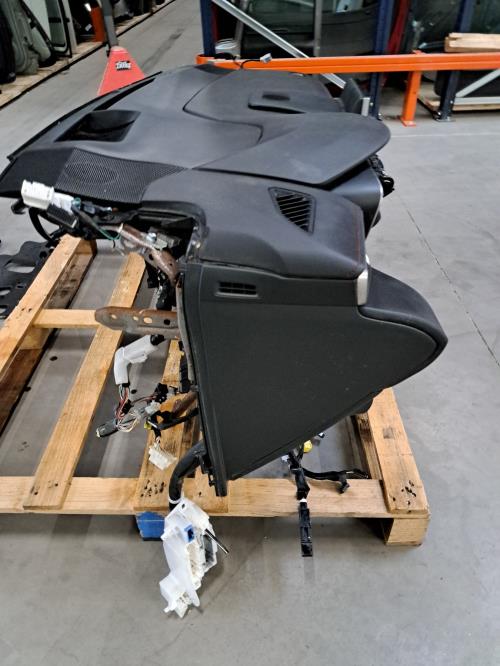 Image Planche de bord complete - TOYOTA COROLLA E21