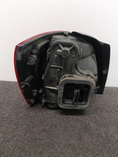 Image Feu arriere principal droit (feux) - VOLKSWAGEN POLO 5