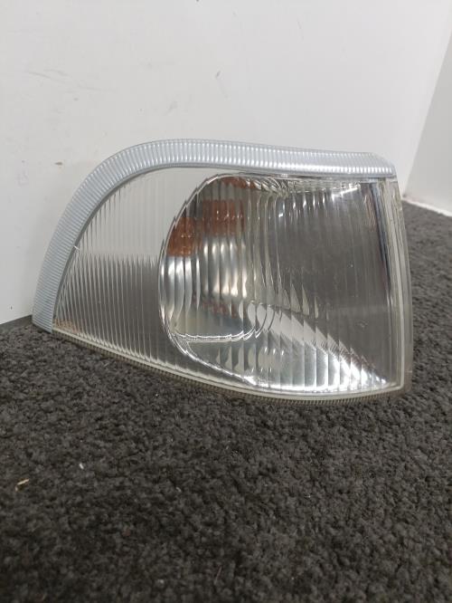 Image Optique avant secondaire droit (feux)(clignotant) - VOLVO S 40 1