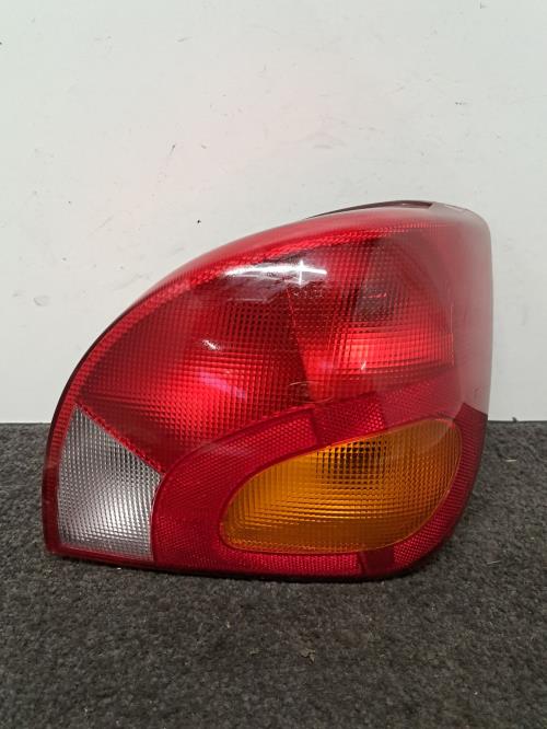 Image Feu arriere principal droit (feux) - FORD FIESTA 4