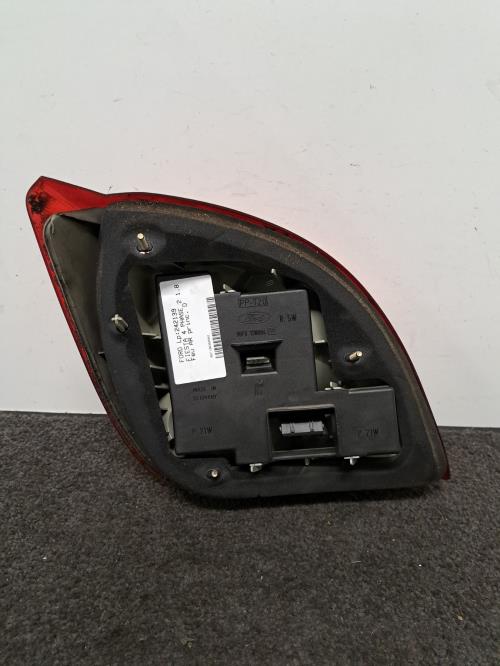 Image Feu arriere principal droit (feux) - FORD FIESTA 4