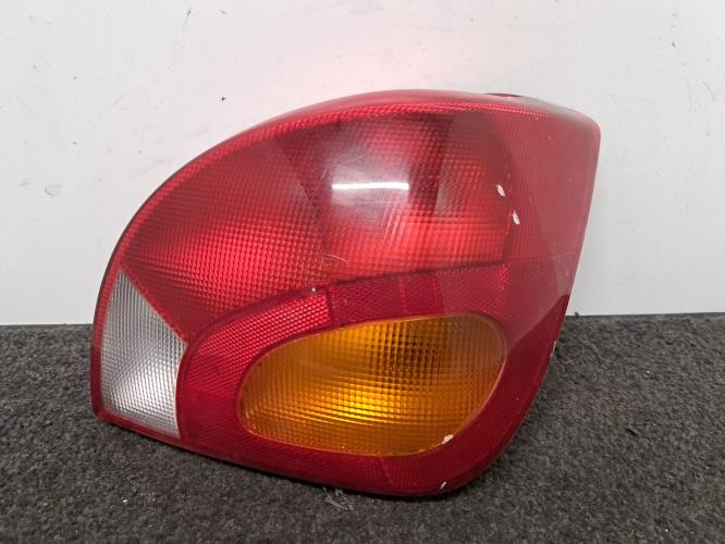 Image Feu arriere principal droit (feux) - FORD FIESTA 4