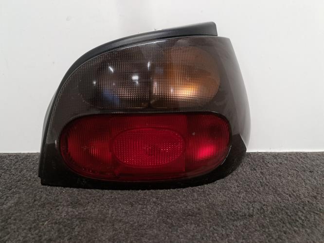 Image Feu arriere principal droit (feux) - RENAULT MEGANE 1