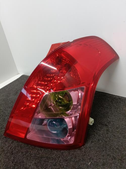 Image Feu arriere principal droit (feux) - SUZUKI SWIFT 3