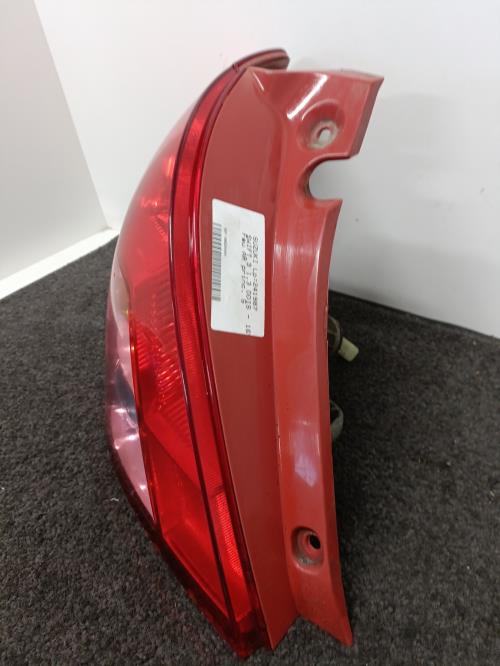 Image Feu arriere principal gauche (feux) - SUZUKI SWIFT 3