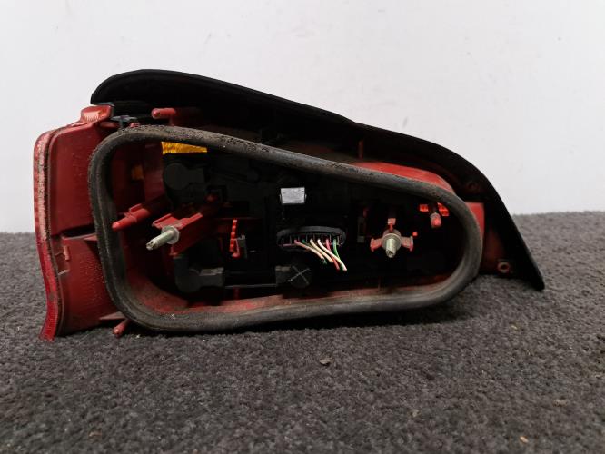 Image Feu arriere principal droit (feux) - PEUGEOT 106