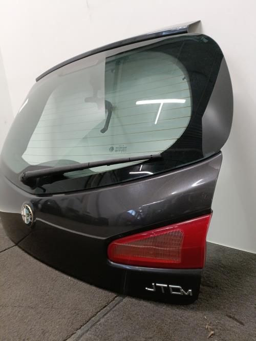 Image Malle/Hayon arriere - ALFA ROMEO 147