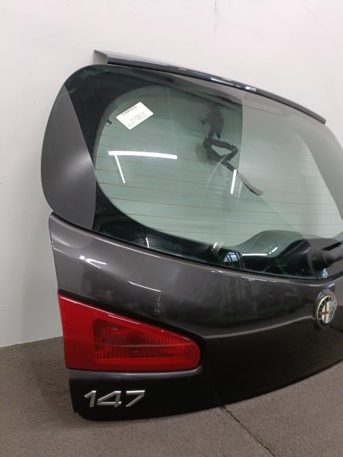 Image Malle/Hayon arriere - ALFA ROMEO 147