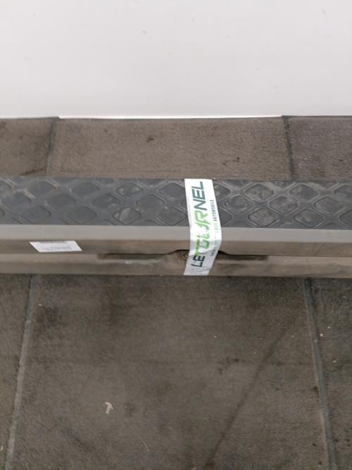 Image Marche pieds - NISSAN PATHFINDER 2