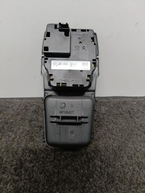 Image Commande GPS - PEUGEOT 508 1