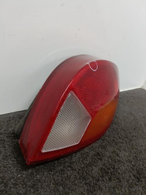 Image Feu arriere principal droit (feux) - FORD KA 1
