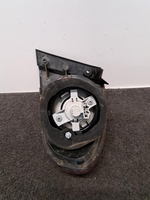 Image Feu arriere principal gauche (feux) - SEAT TOLEDO 3
