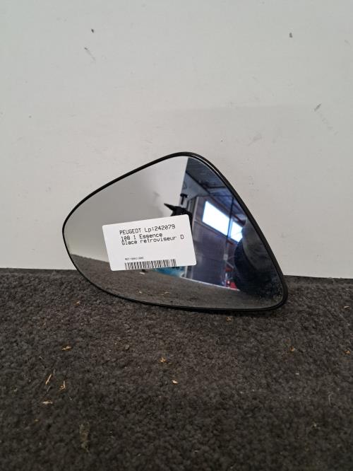 Image Glace retroviseur droit - PEUGEOT 108