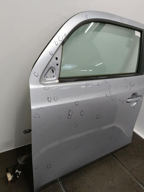 Image Porte avant gauche - DAIHATSU MATERIA