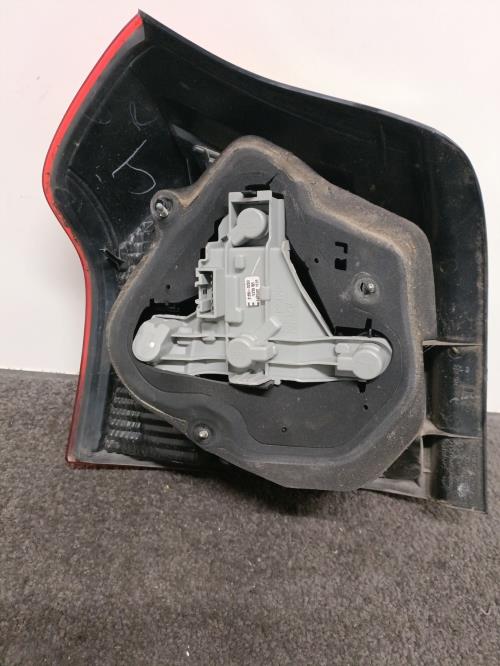 Image Feu arriere principal droit (feux) - TOYOTA COROLLA 10
