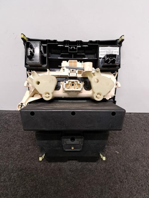 Image Commande chauffage - TOYOTA COROLLA 10