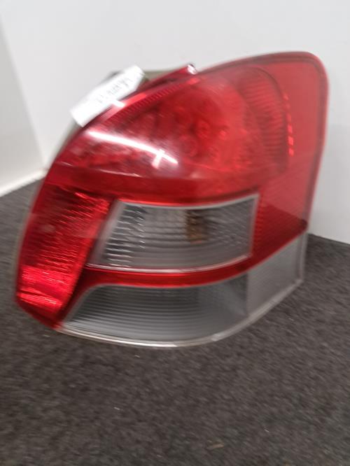 Image Feu arriere principal droit (feux) - TOYOTA YARIS 2