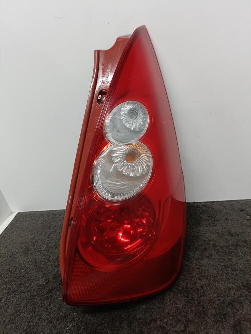 Image Feu arriere principal droit (feux) - MAZDA 5 1