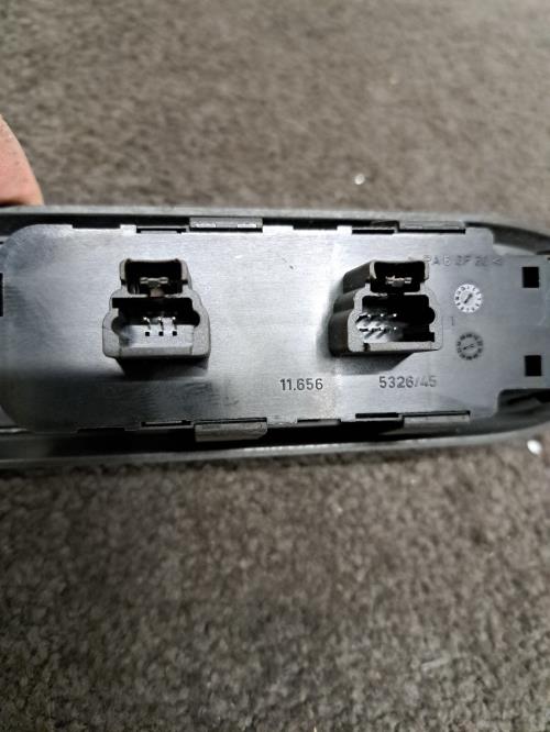 Image Interrupteur de leve vitre avant gauche - PEUGEOT 407