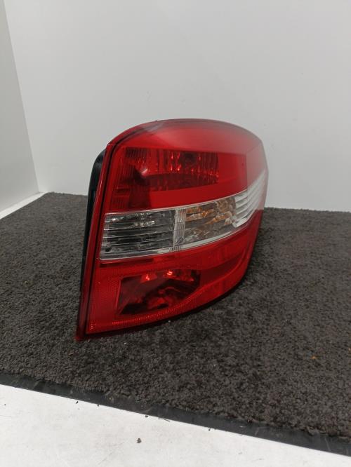 Image Feu arriere principal droit (feux) - RENAULT LAGUNA 3