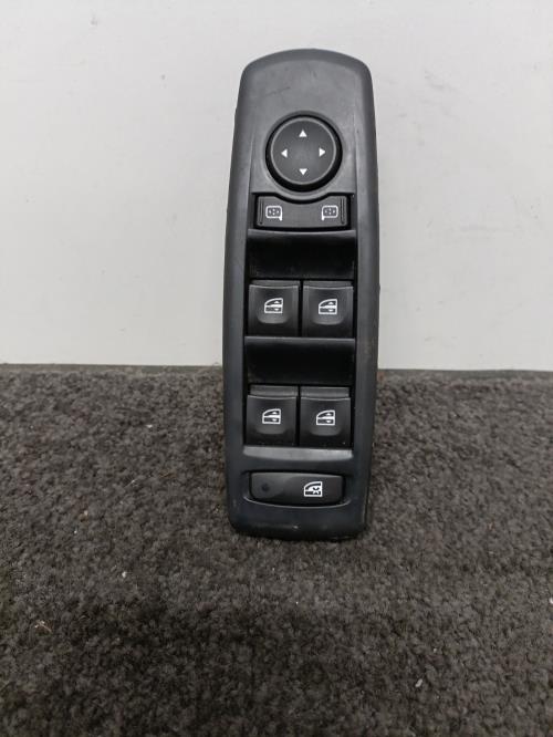 Image Interrupteur de leve vitre avant gauche - RENAULT MEGANE 3
