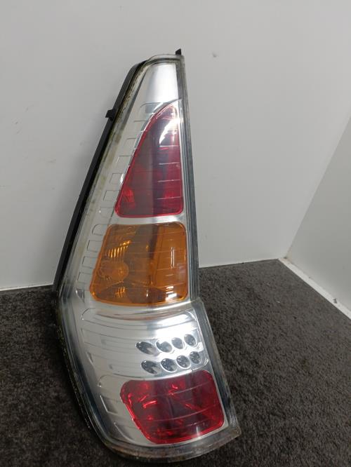 Image Feu arriere principal gauche (feux) - MICROCAR M.GO