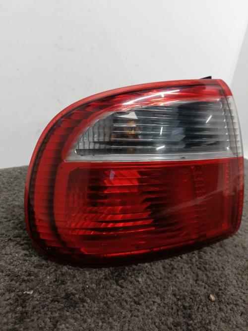 Image Feu arriere principal gauche (feux) - SEAT TOLEDO 2