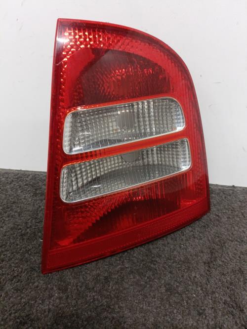 Image Feu arriere principal gauche (feux) - SKODA OCTAVIA 1