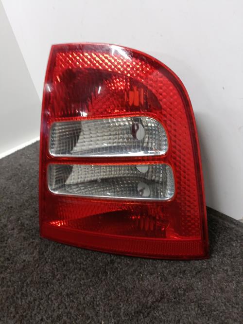 Image Feu arriere principal gauche (feux) - SKODA OCTAVIA 1