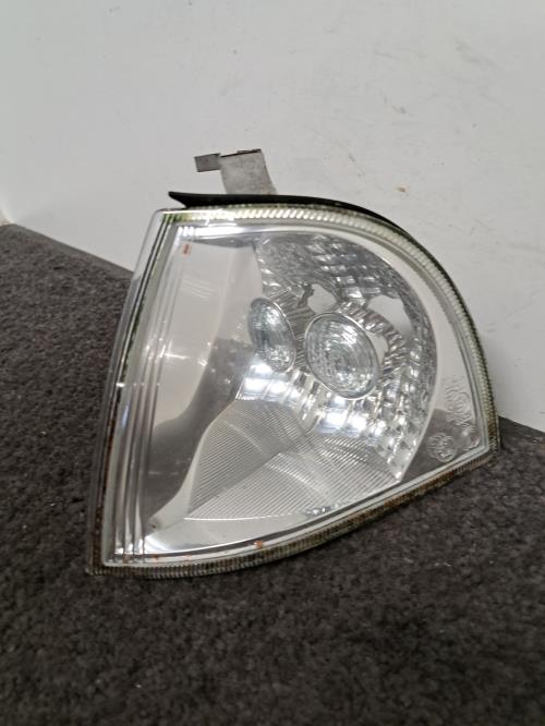 Image Optique avant secondaire gauche (feux)(clignotant) - SKODA OCTAVIA 1