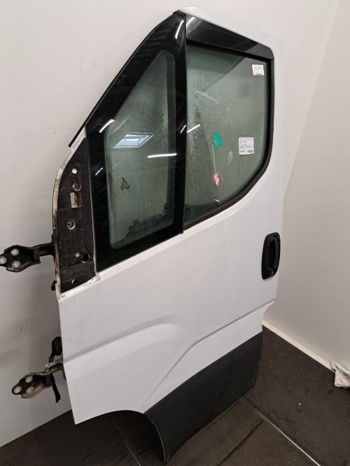 Image Porte avant gauche - IVECO DAILY 6