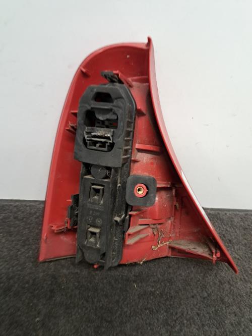 Image Feu arriere principal droit (feux) - RENAULT CLIO 2