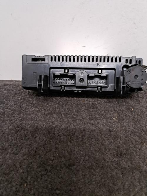 Image Commande chauffage - VOLKSWAGEN POLO 5