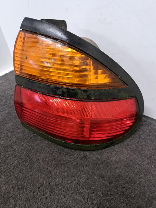 Image Feu arriere principal droit (feux) - RENAULT LAGUNA 1