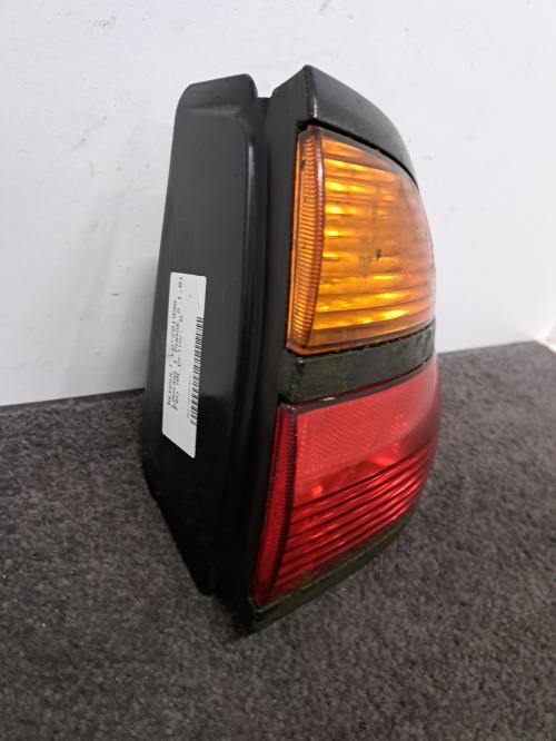 Image Feu arriere principal droit (feux) - RENAULT LAGUNA 1