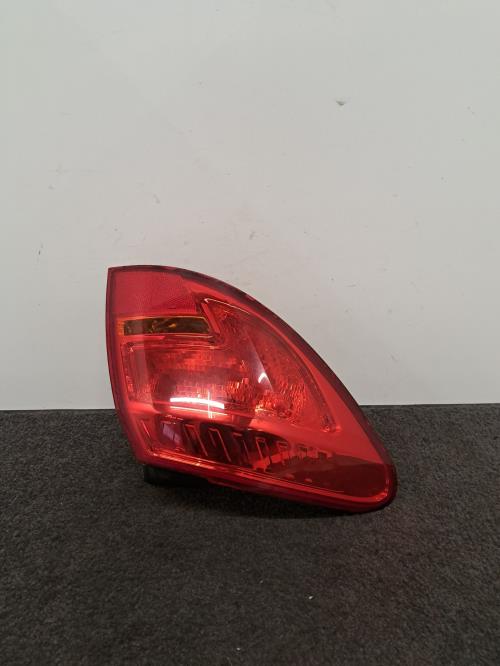 Image Feu arriere principal gauche (feux) - OPEL MERIVA B