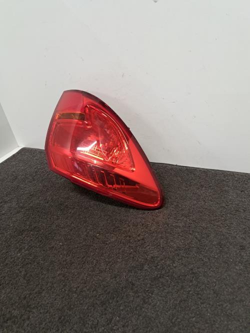 Image Feu arriere principal gauche (feux) - OPEL MERIVA B