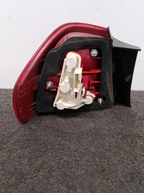 Image Feu arriere principal droit (feux) - BMW SERIE 3 E90