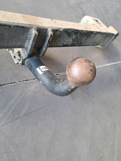 Image Attelage (boule de remorquage) - NISSAN NV200