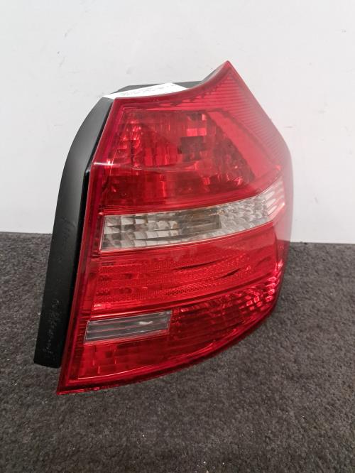Image Feu arriere principal droit (feux) - BMW SERIE 1 E81
