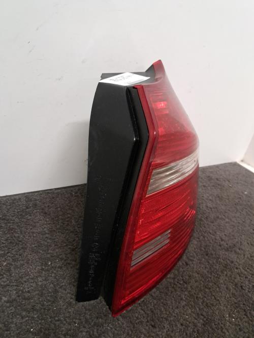 Image Feu arriere principal droit (feux) - BMW SERIE 1 E81